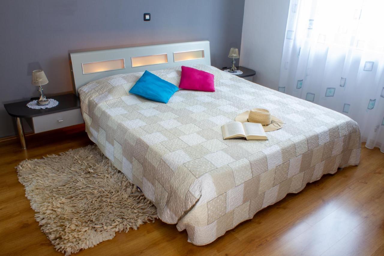 Adry With Balcony, Free Parking & Bikes 4* Rovinj